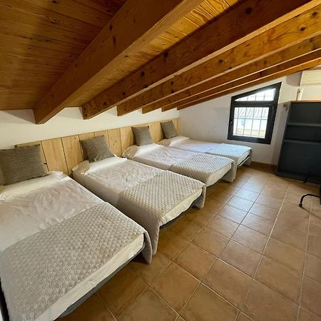 Molí den burch Vila Santa Eulalia de Ronsaná Exterior foto